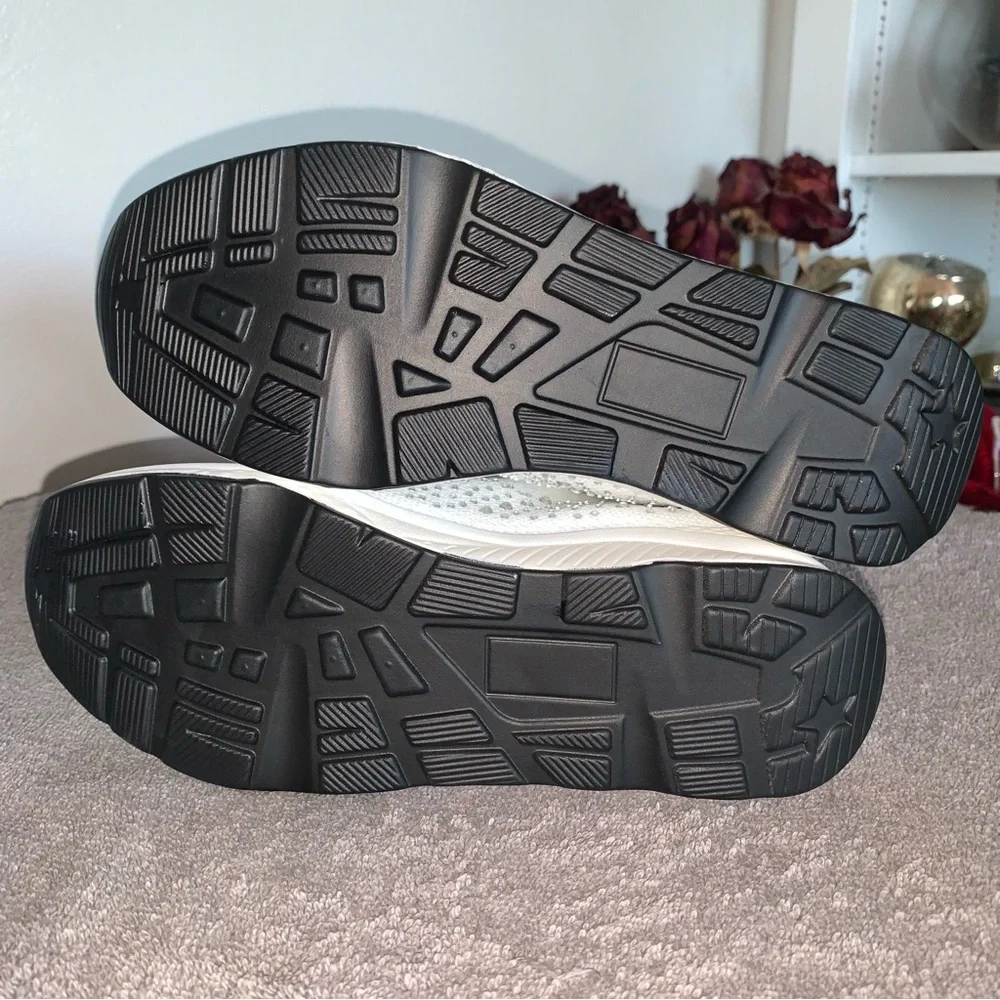 White sneakers with rhinestones 6-6.5